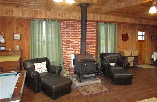 Eagles Mere Cottage | Just a short stroll to the village for "The MacKay" in Eagles Mere