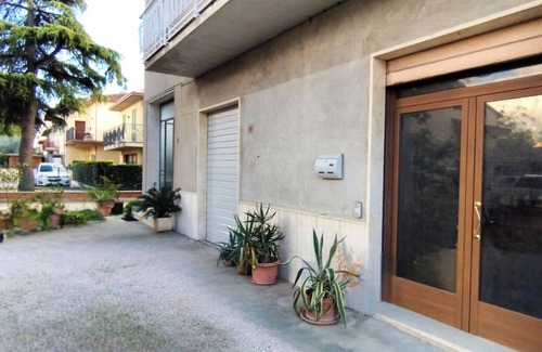 Santa Maria degli Angeli Apartment | Just steps away from the Porziuncola, a cozy home with private parking.