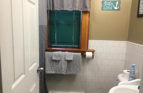 North Troy Apartment | Just Like Being at Home- Newly Renovated Unit