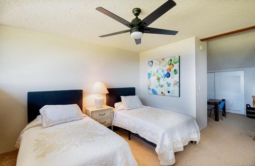 Keauhou House | Just Remodeled-Amazing Ocean Views over Lush Golf Course-Country Club Villas 320