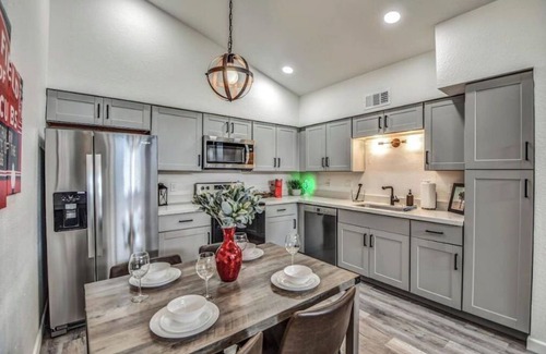 Mesa Grande House | ☺ Just Remodeled ☺ Sparkling Townhouse with Patio!