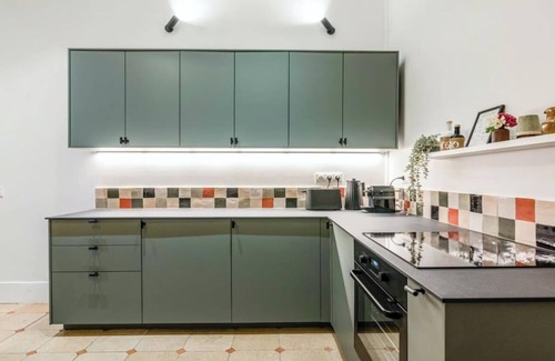 3rd Arrondissement Apartment | JUST STEPS AWAY FROM THE ICONIC MARCHÉ DES ENFANTS ROUGES–RUE PASTOURELLE,MARAIS