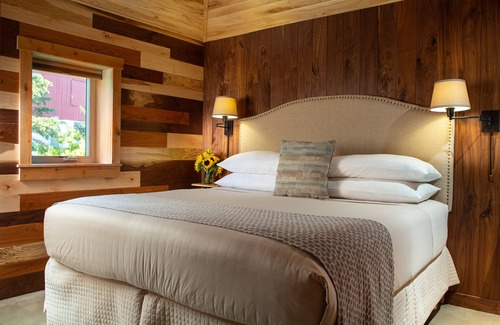 Sparta Bed & Breakfast | Justin Trails Resort, LLC.