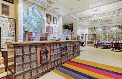 Paharganj Hotel | Jyoti Mahal A Heritage Hotel - 05 Mins from Railway Station & 2 Mins from Metro Station