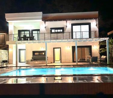 Bodrum House | Kızılağaçta özel havuzlu geniş bahçeli lüks Villa