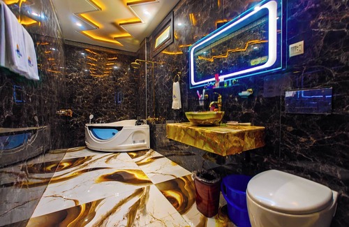 Kalam Hotel | Kabir's Hotel Kalamas