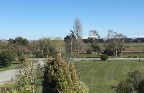 Kairaki Beach Villa | Kairaki Beach Motor Camp