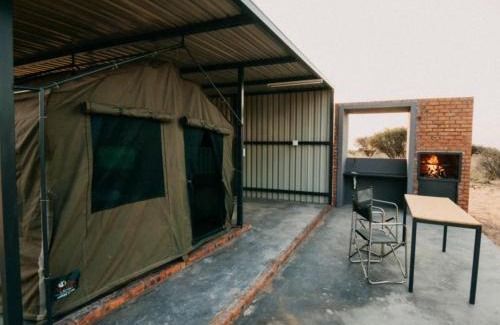 Joe Morolong Cabin | Kalahari Erfenis