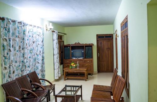 Pirmed Hotel | Kalpavanam Heritage Resort