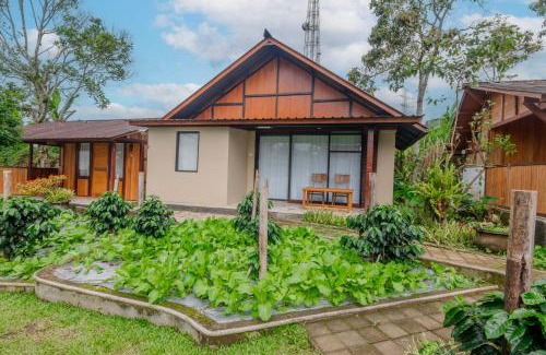 Candikuning House | Kampung Bingo Glamping & Resto by Great Bali Villas