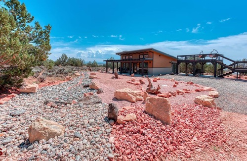Kanab House | Kanab Hideouts Guest House, Secluded Cabin, Views!