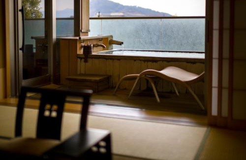 Fujiyoshida Hotel | Kaneyamaen