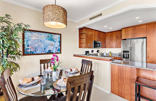 Kapalua Condo | Kapalua Golf Villa, fresh updates and fairway view