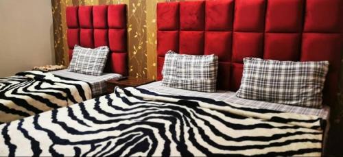 Gulshan-E-Jamal House | Karachi Guest House