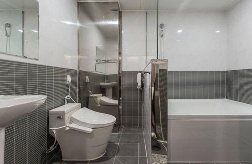 Busanjin Hotel | Karat Hotel