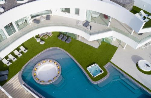 El Madronal Villa | KARAT Villa Fibonacci