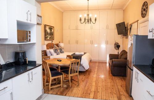 Uitenhage Apartment | Kariega Apartments - 4 Graaff-Reinet Rd