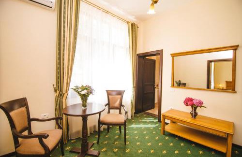 Sebes Hotel | Karlhof