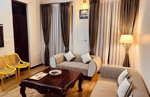 Udaipur Apartment | Karnı kripanA humble abode in city centre of udaipur the city of lakes