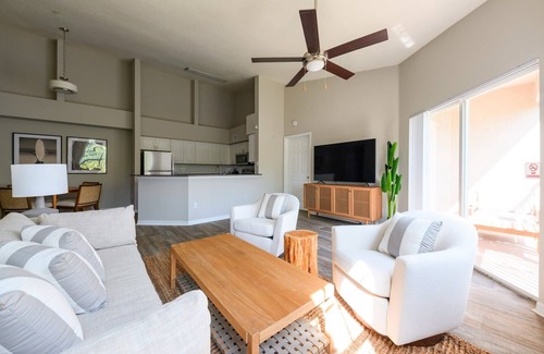 Wellington Apartment | Kasa | Charming 2BD + Onsite Gym Access | Wellington