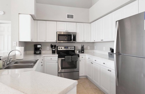 Wellington Apartment | Kasa | Charming 2BD + Onsite Gym Access | Wellington