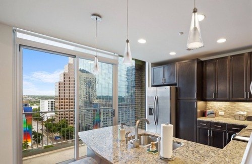 Waller Creek District Apartment | Kasa Lady Bird Lake Austin