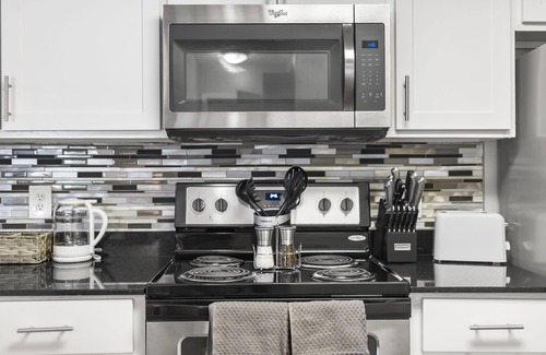 Delray Beach Apartment | Kasa | Stylish 1 BD + Near Local Eateries | Delray Beach