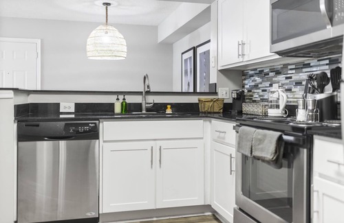Delray Beach Apartment | Kasa | Stylish 1 BD + Near Local Eateries | Delray Beach