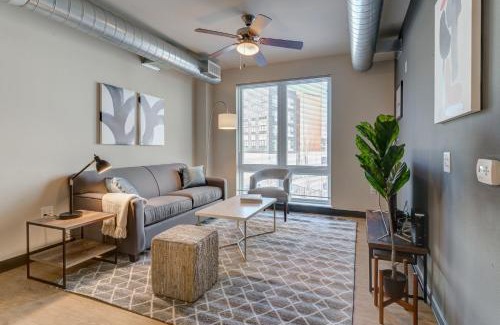 Westown Apartment | Kasa Westown Milwaukee