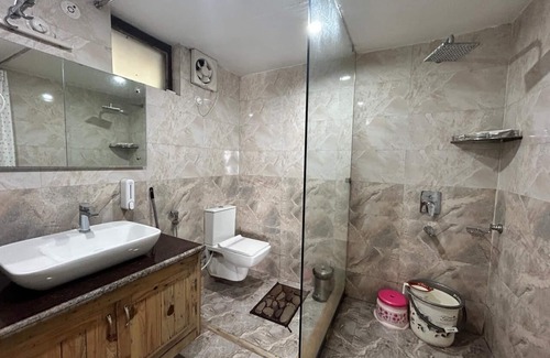 Almora Hotel | Kasar Himalaya Holiday Resorts