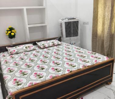Varanasi House | Kashi Gange Paying Guest House