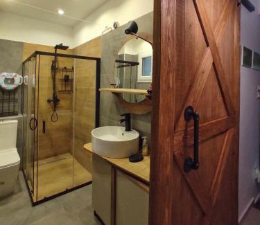 Kastoria Apartment | Kasoni Home , Απόλυτα κεντρικό διαμέρισμα μπροστά στη λίμνη