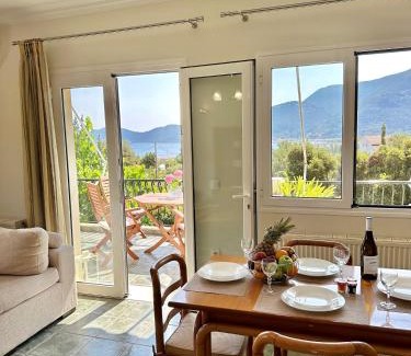 Karavomylos Apartment | Kate's Place Apartment, 5' walk from the beach