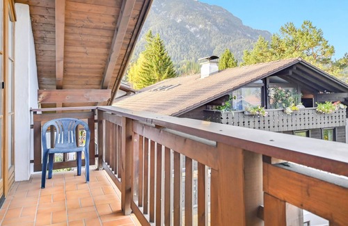 Garmisch-Partenkirchen Apartment | Katharinenhof Holiday Apartment "Zugspitze" with Balcony, Mountain View & Wi-Fi