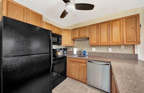 Nawiliwili Condo | Kauai Banyan Harbor B24 2 Bedroom Condo