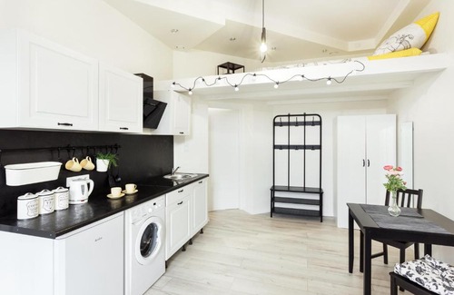 Katowice Apartment | Kawalerka z antresolą 10 minut od Dworca i Galerii