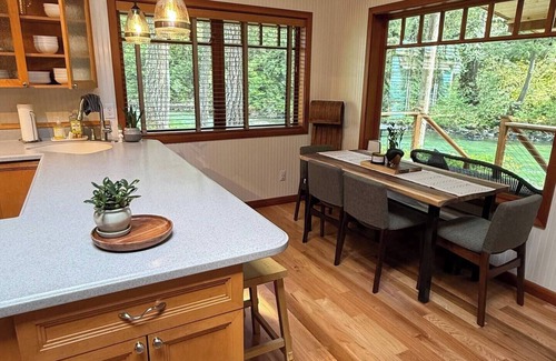 Tanner Cabin | Kayak Cabin on the Middle Fork