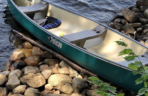 Algonquin Highlands Cottage | KAYAKS * CANOE * PADDLE BOARDS * WIFI * SATELLITE TV