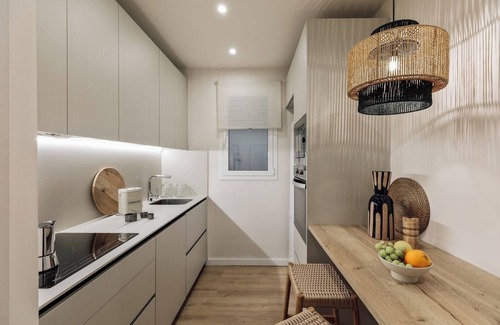 Barcelona Apartment | Kayra - 2 bedrooms and terrace in La Sagrada Familia