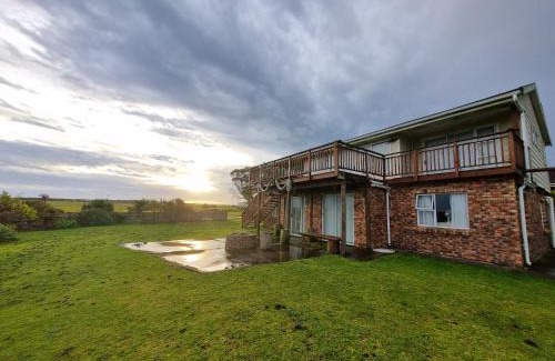 Kidd's Beach Apartment | Kaysers Treasure