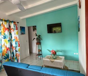 Malendure Apartment | Kaz à Zozio - F2 au calme à Bouillante