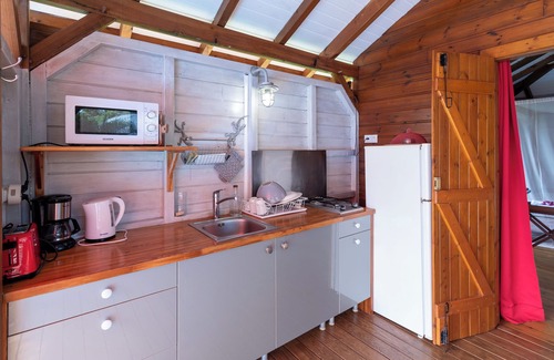 Saint-Francois House | KAZ A DINE Gites de Camago, PRIVATE SWIMMING POOL, 2 min from the beach, cistern