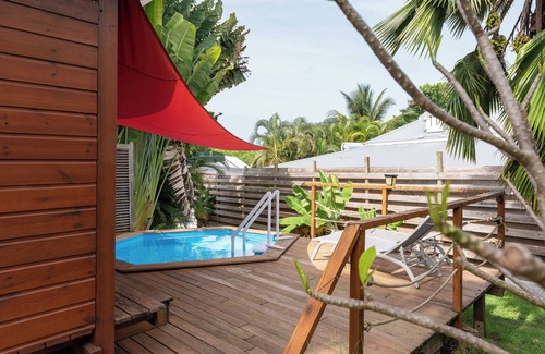 Saint-Francois House | KAZ A DINE Gites de Camago, PRIVATE SWIMMING POOL, 2 min from the beach, cistern