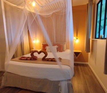 Riviere-Sens Apartment | Kaz a Soley - Gîte vue panoramique sur la mer - Plage à 500m