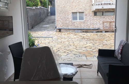 Lamentin House | KAZ @ chabine BUNGALOW AT THE FOOT OF HOT BATHS