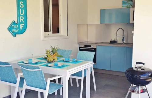 Dunoyer House | KAZA DATCHA small corner of paradise with private pool