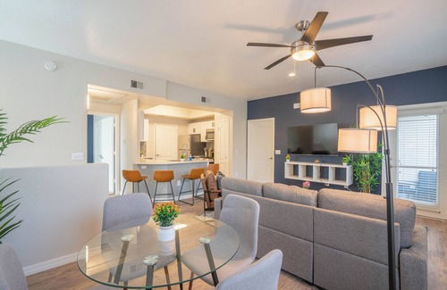 Encanto Apartment | KB - Lex on Central