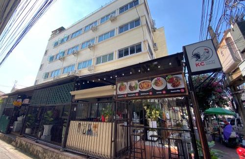 Chana Songkhram Hotel | KC guest house