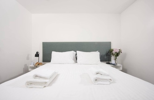 St Just Hotel | Kenidjack, B&B - a hotel room that sleeps 2 guests in 1 bedroom
