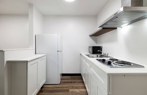 Tri-Cities Hotel | Kennewick Inn & Suites Tri Cities